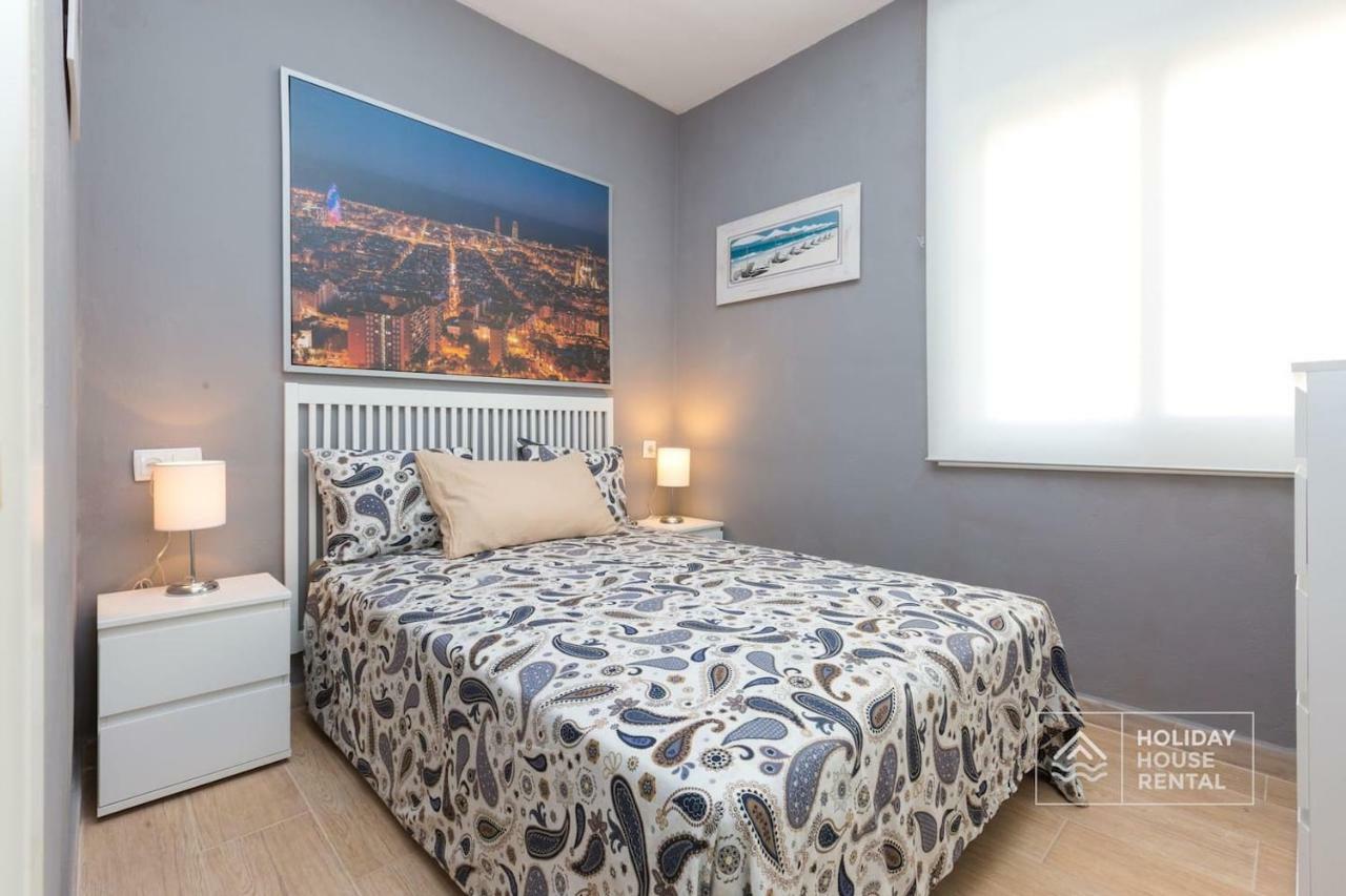 S12 - Beach Front Apartment --Free Wifi- Салоу Екстериор снимка