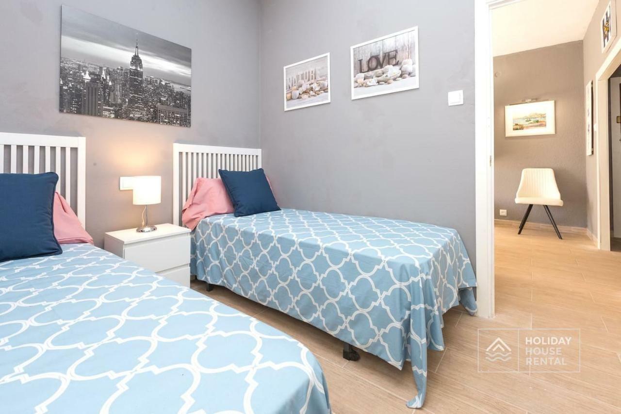 S12 - Beach Front Apartment --Free Wifi- Салоу Екстериор снимка